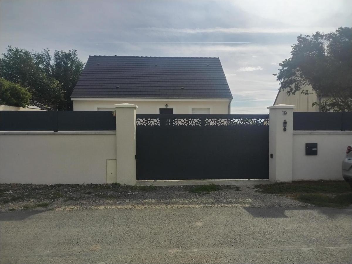 Petite Maison Au Calme Poupry Eksteriør bilde